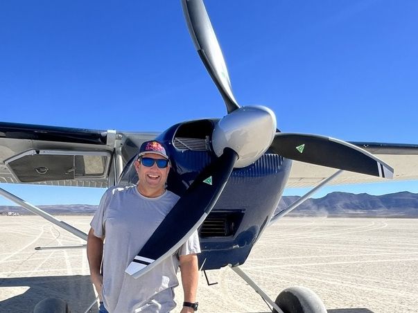 Cessna 180 with a three-blade MT propeller