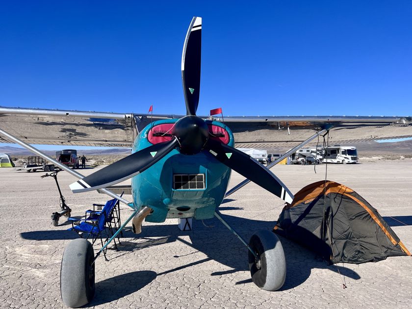 Cessna 185 with a three-blade MT propeller